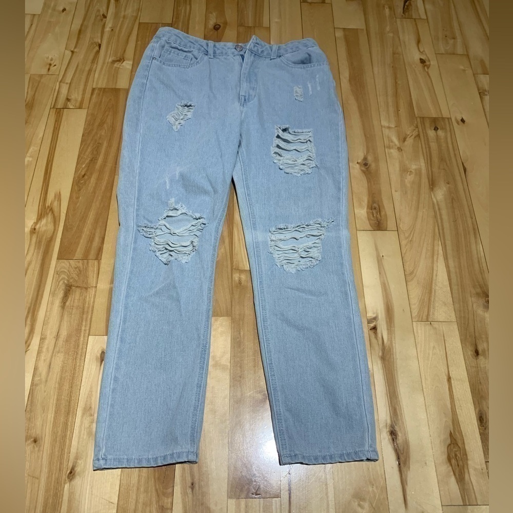 Refuge DENIM distress boyfriend jeans size 7